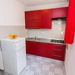 Lemmy Apartment