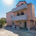 Lemmy Apartament
