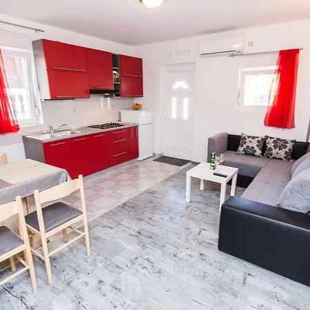 Lemmy 公寓 扎达尔